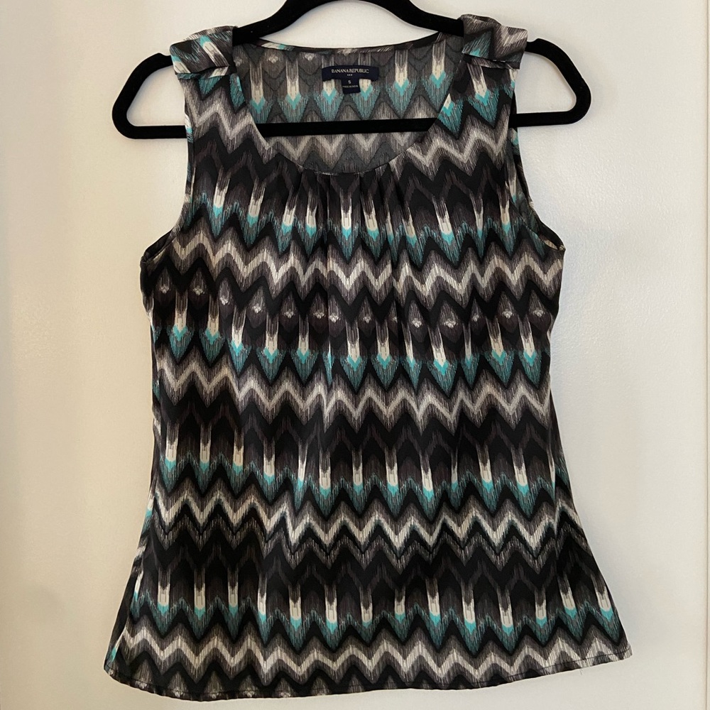 Banana Republic Size Small Sleeveless top